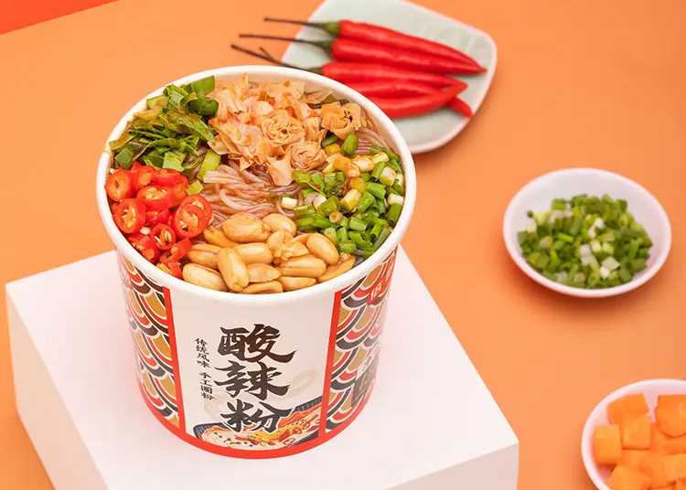 【品質(zhì)之選】桶裝泡面封口包裝生產(chǎn)線：攜手陳村、楊掌柜、金華、顧大嫂、統(tǒng)一，共鑄食品包裝新篇章
