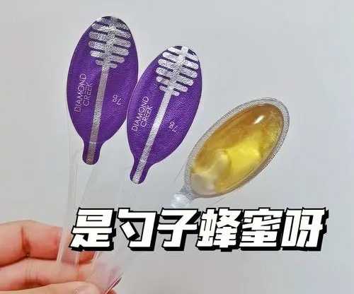 勺子蜂蜜與果凍杯蜂蜜包裝機(jī)：甜蜜隨行，便捷生活