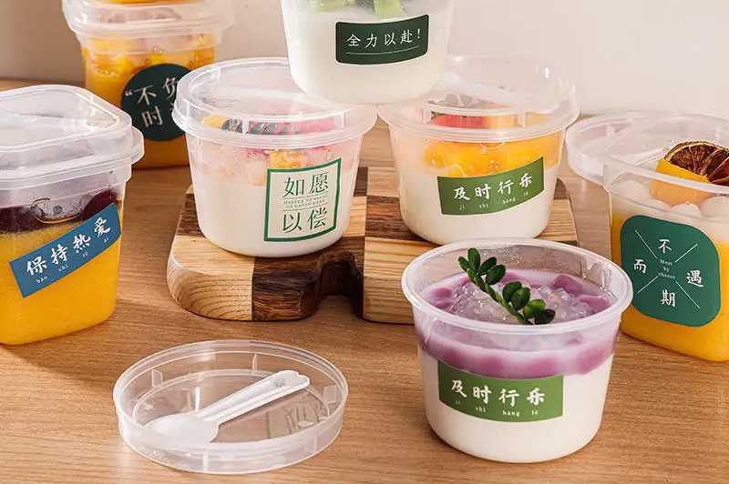 全自動(dòng)杯裝姜撞奶雙皮奶灌裝封口機(jī)：鎖住新鮮，傳遞美味